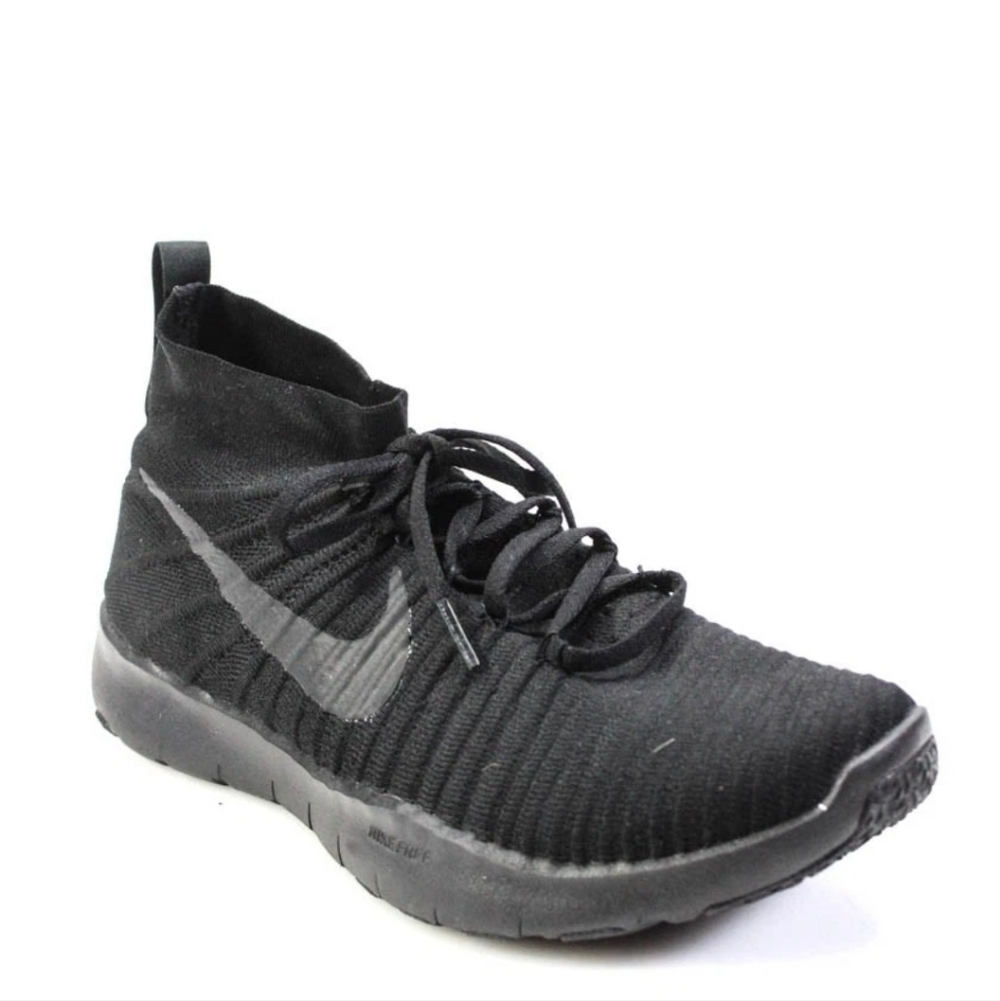 NWOB Nike Free Train Force Flyknit 833275-006 SZ 10.5 Black/Black